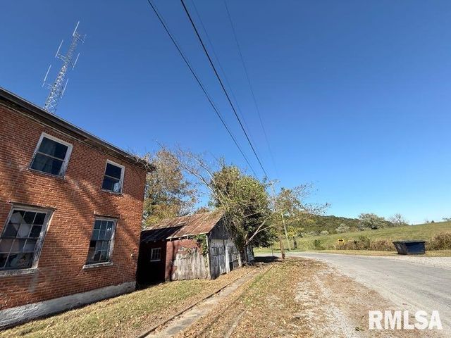 217 N MARKET Street, Golconda, IL 62938