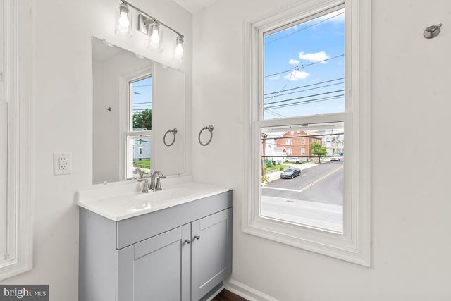 753 APT B W WASHINGTON ST, Hagerstown, MD 21740
