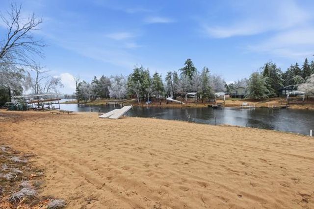 366 Abington Court, Nekoosa, WI 54457