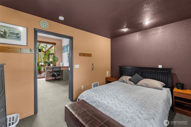 5375 Shore Meadow Road, Freeland, WA 98249