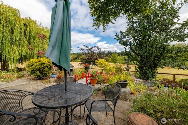 5375 Shore Meadow Road, Freeland, WA 98249