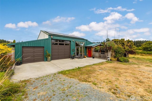 5375 Shore Meadow Road, Freeland, WA 98249
