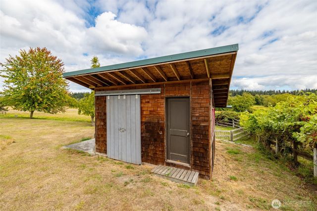 5375 Shore Meadow Road, Freeland, WA 98249