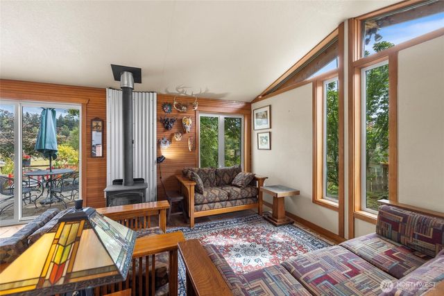 5375 Shore Meadow Road, Freeland, WA 98249