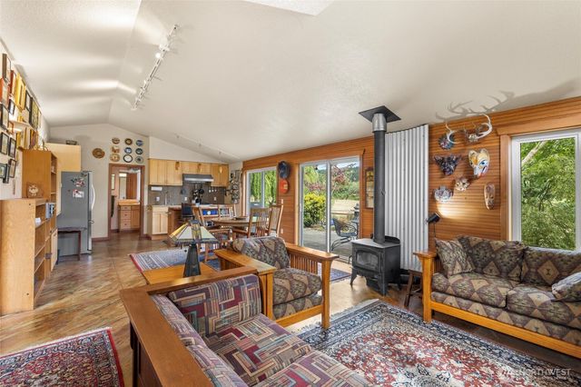 5375 Shore Meadow Road, Freeland, WA 98249