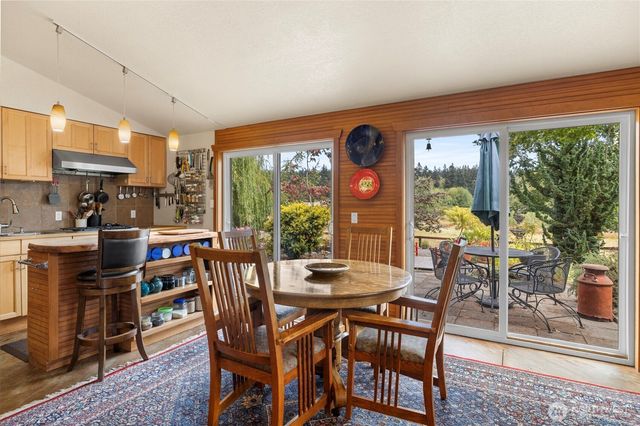 5375 Shore Meadow Road, Freeland, WA 98249