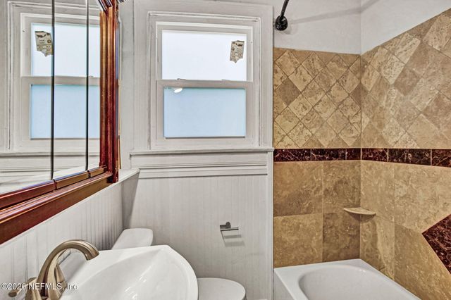 3052 COLLEGE Street, Jacksonville, FL 32205