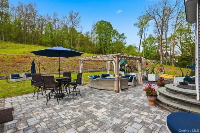 45 Whitetail Run, Chester, NY 10918