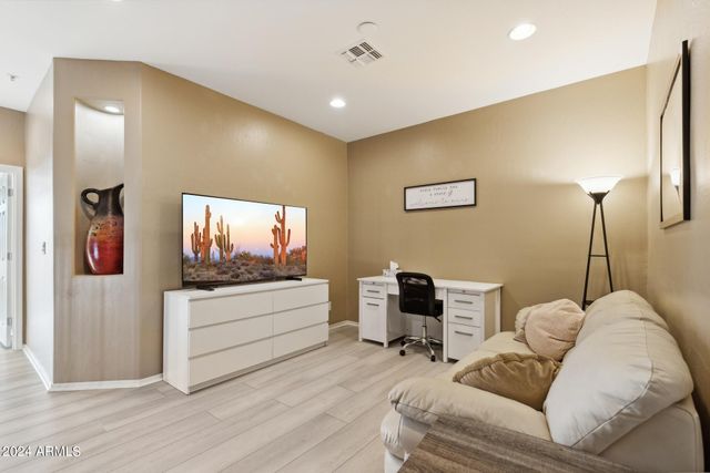 1438 W CORAL REEF Drive, Gilbert, AZ 85233