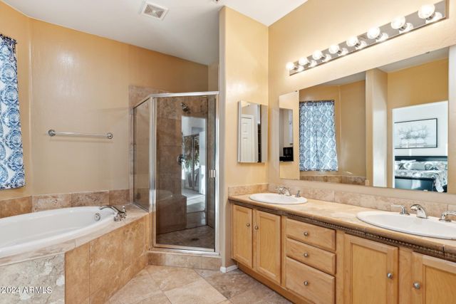 1438 W CORAL REEF Drive, Gilbert, AZ 85233