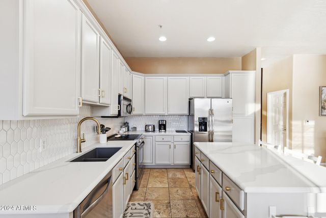 1438 W CORAL REEF Drive, Gilbert, AZ 85233