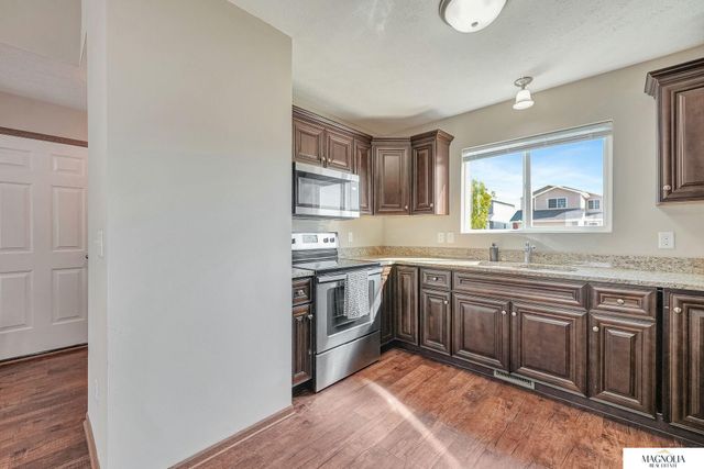 7343 N 19 Street, Lincoln, NE 68521