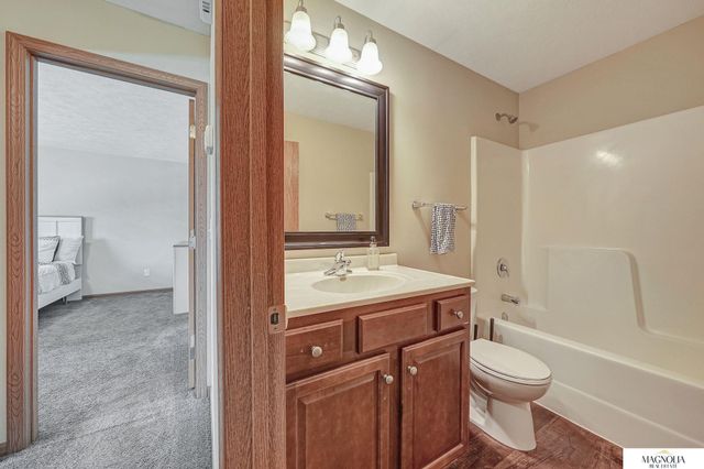 7343 N 19 Street, Lincoln, NE 68521