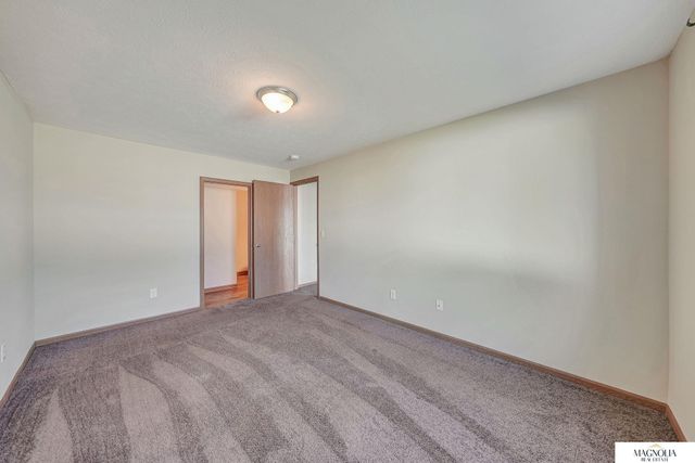 7343 N 19 Street, Lincoln, NE 68521