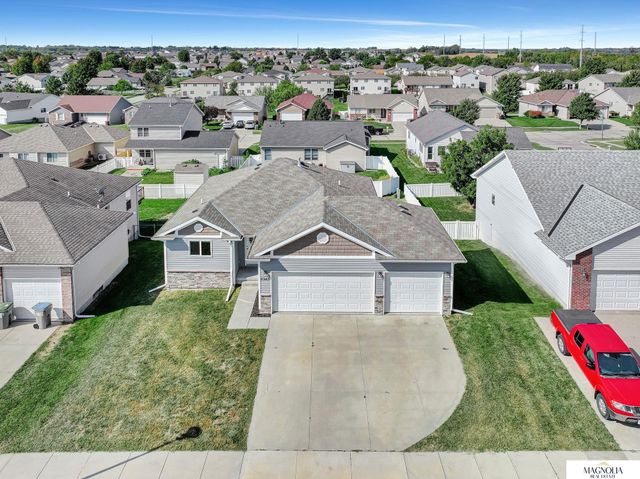 7343 N 19 Street, Lincoln, NE 68521