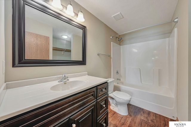 7343 N 19 Street, Lincoln, NE 68521