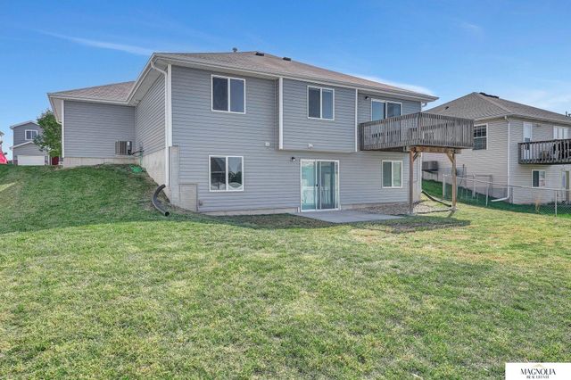 7343 N 19 Street, Lincoln, NE 68521