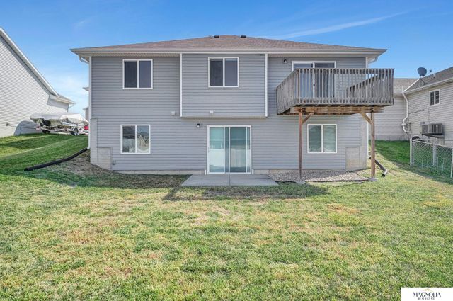 7343 N 19 Street, Lincoln, NE 68521