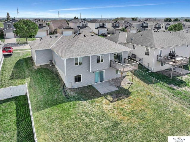 7343 N 19 Street, Lincoln, NE 68521