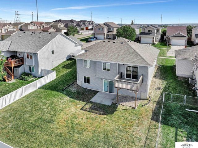 7343 N 19 Street, Lincoln, NE 68521