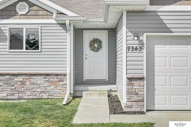 7343 N 19 Street, Lincoln, NE 68521