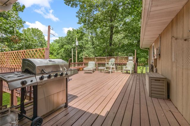 261 S Lake Park Loop, Mountain Home, AR 72653