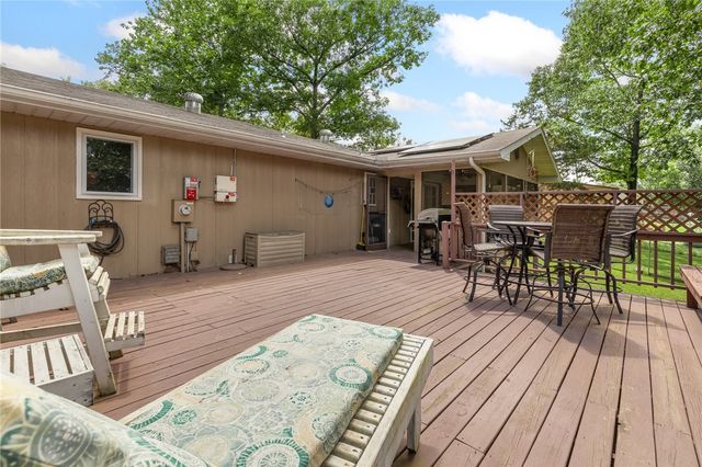 261 S Lake Park Loop, Mountain Home, AR 72653