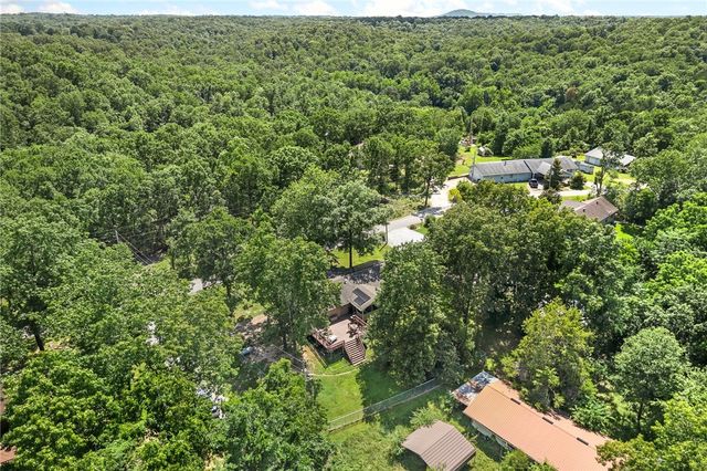 261 S Lake Park Loop, Mountain Home, AR 72653