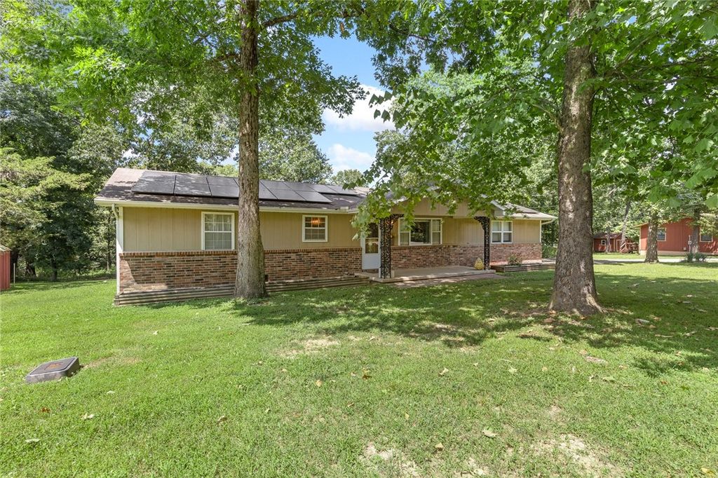 261 S Lake Park Loop, Mountain Home, AR 72653