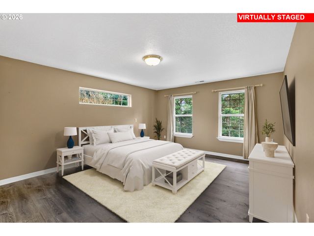 101 W Johanna Ct, Newberg, OR 97132