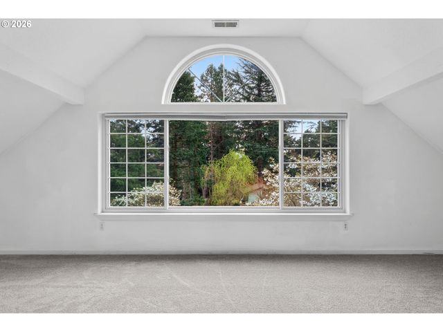 101 W Johanna Ct, Newberg, OR 97132