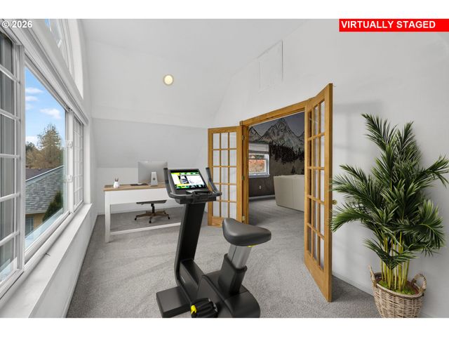 101 W Johanna Ct, Newberg, OR 97132
