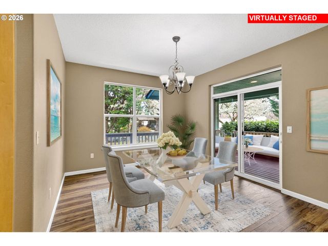 101 W Johanna Ct, Newberg, OR 97132