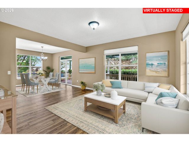 101 W Johanna Ct, Newberg, OR 97132