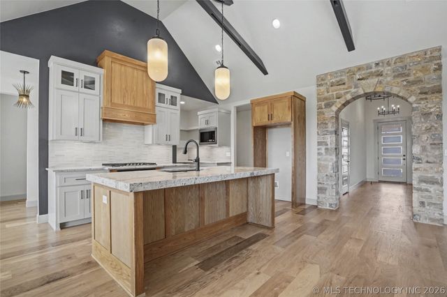 2740 E 135th Drive S, Bixby, OK 74008