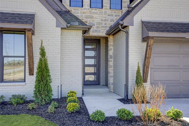 2740 E 135th Drive S, Bixby, OK 74008