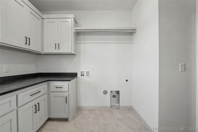 2740 E 135th Drive S, Bixby, OK 74008