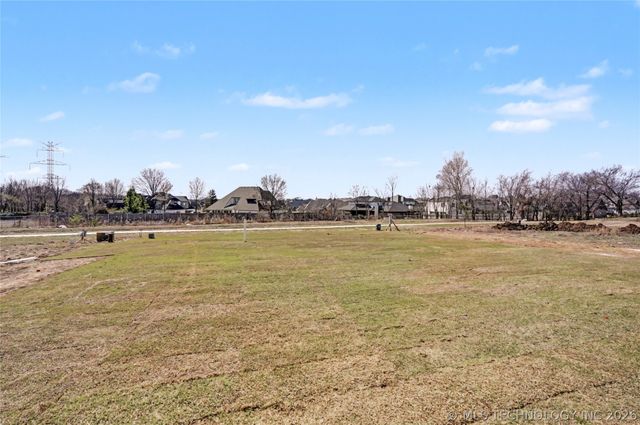 2740 E 135th Drive S, Bixby, OK 74008