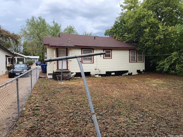 706 W Lullwood, San Antonio, TX 78212