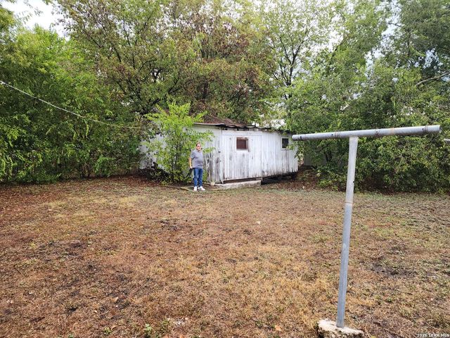 706 W Lullwood, San Antonio, TX 78212