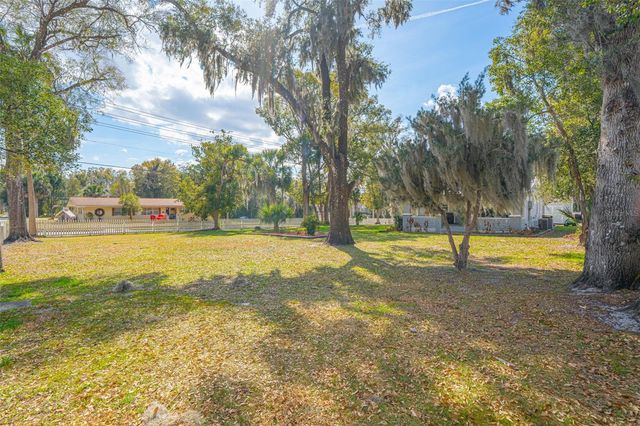 301 N OAK AVENUE, Orange City, FL 32763