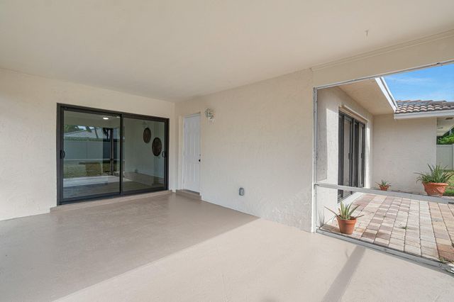 2538 SW 13th Court, Boynton Beach, FL 33426