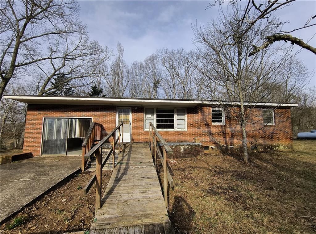 3525 Chestnut Gap Road, Blue Ridge, GA 30513