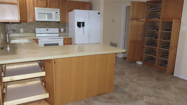 2291 AMERICUS BOULEVARD W 7, Clearwater, FL 33763