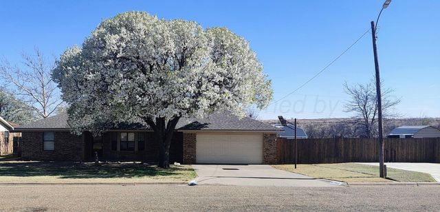 107 Pinehurst Street, Borger, TX 79007