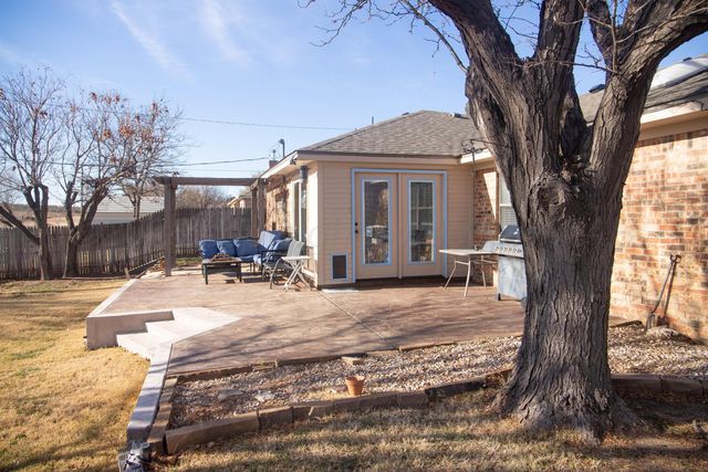 107 Pinehurst Street, Borger, TX 79007