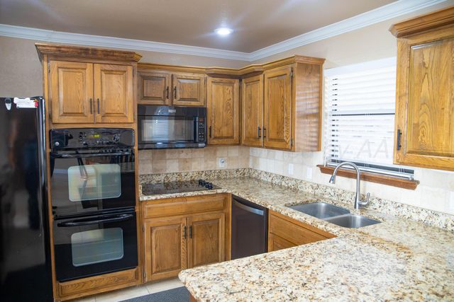 107 Pinehurst Street, Borger, TX 79007