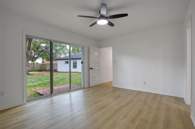 9211 Godstone Lane, Spring, TX 77379