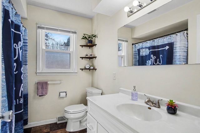 962 42nd Street SW, Wyoming, MI 49509