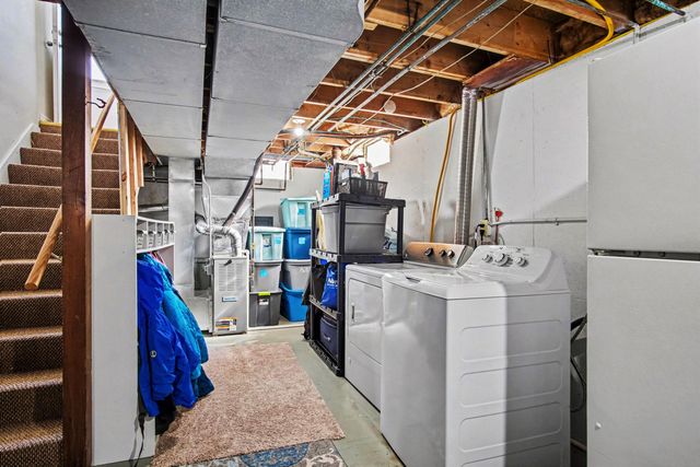 962 42nd Street SW, Wyoming, MI 49509